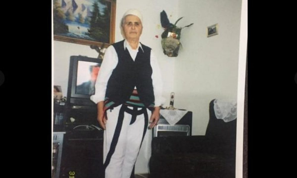FOTO/ Nd&euml;rron jet&euml; n&euml; mosh&euml;n 90-vje&ccedil;are