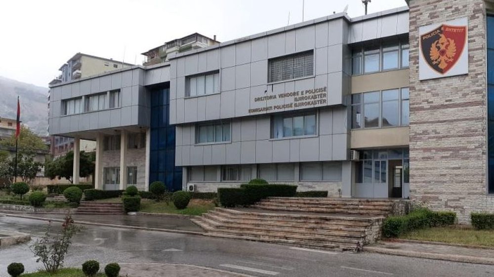 Transportonin emigrant&euml; t&euml; paligjsh&euml;m, arrestohen tre persona
