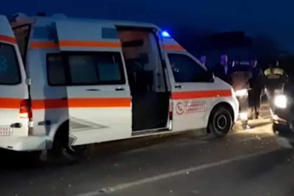 E r&euml;nd&euml;/ Makina p&euml;rplas t&euml; moshuarin n&euml; Tiran&euml;