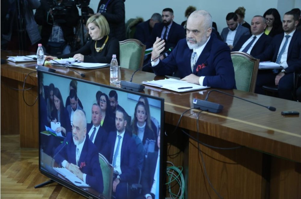 Afera e incenerator&euml;ve, Rama merr n&euml; mbrojtje Veliajn: Kryetari jep