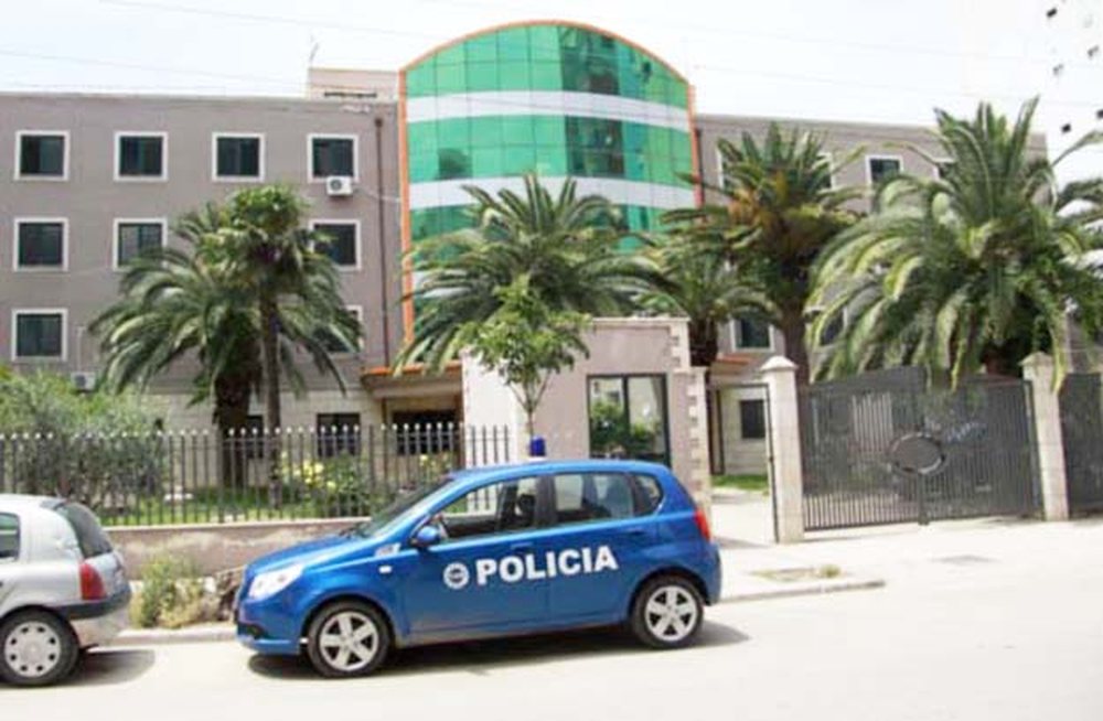 Durr&euml;s/ Dhun&euml; dhe heroin&euml;, 7 t&euml; arrestuar n&euml; pak
