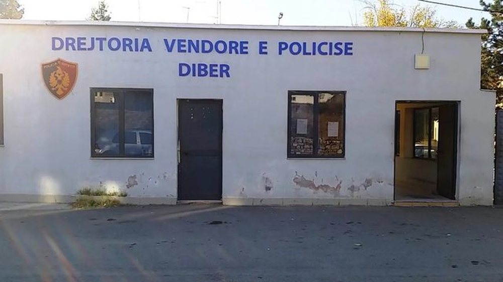 Ishte shpallur n&euml; k&euml;rkim nd&euml;rkomb&euml;tar, arrestohet 45