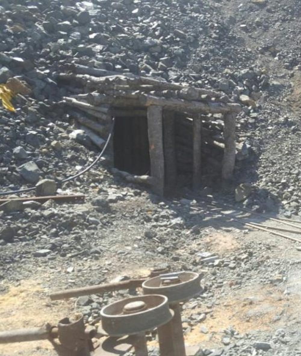 Shembet galeria n&euml; Tropoj&euml;, nj&euml; minator nd&euml;rron jet&euml;,