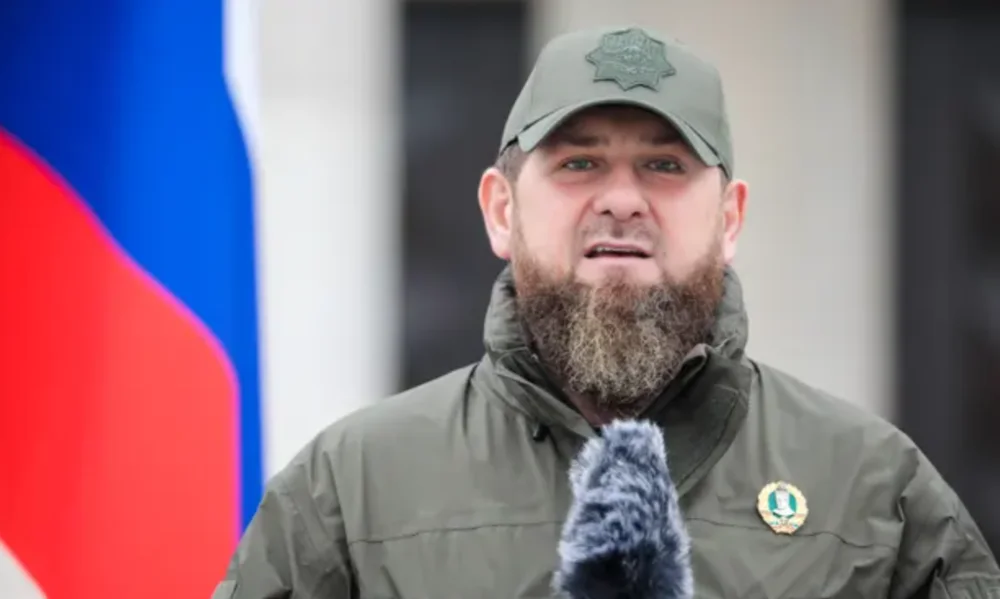Lideri &ccedil;e&ccedil;en i bashkohet luft&euml;s: Nazist&euml; t&euml; Kievit,