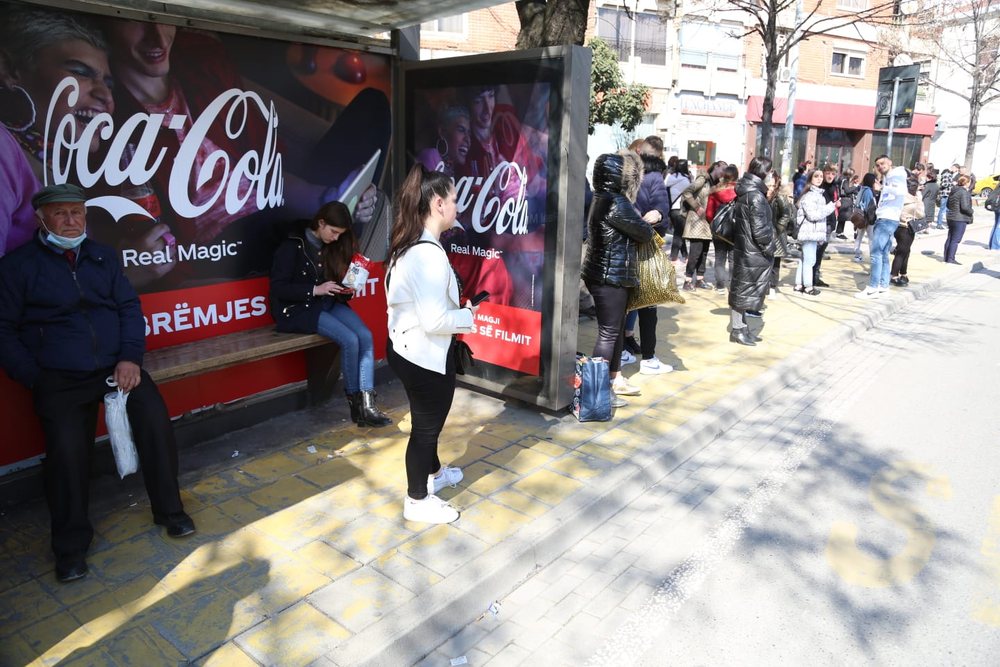 Pamje dramatike/ Fiken urban&euml;t n&euml; Tiran&euml;, qytetar&euml;t presin