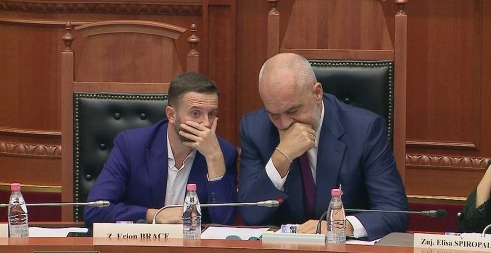 Fjalimi q&euml; nxjerr bllof propagand&euml;n/ Bra&ccedil;e sfid&euml;