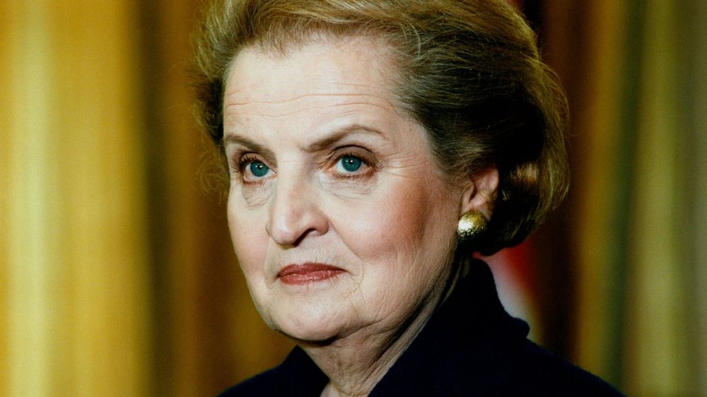 Shuhet Madeleine Albright/ Kush ishte sekretarja e shtetit q&euml;