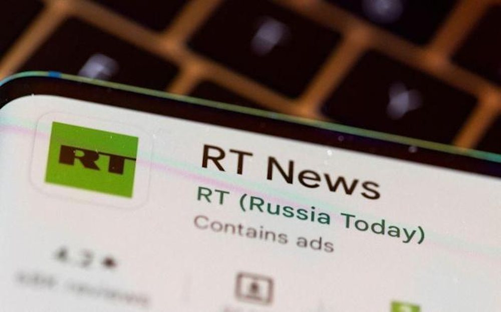 YouTube bllokon kanalet e Russia Today dhe Sputnik n&euml; t&euml; gjith&euml;