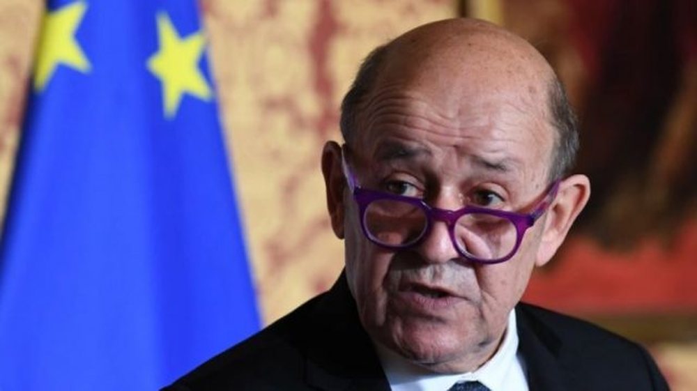Ministri francez komenton luft&euml;n n&euml; Ukrain&euml;: M&euml; e keqja nuk