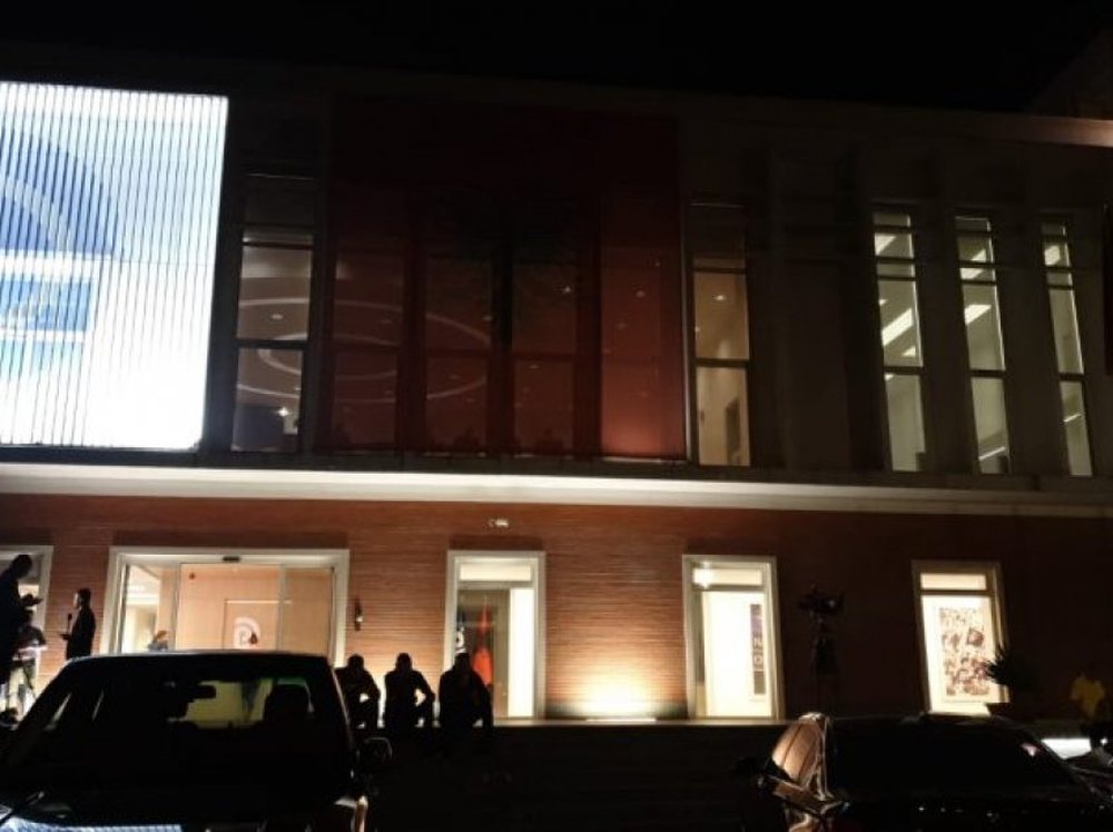 Plas s&euml;rish brenda PD, deputet&euml;t e tij i k&euml;rkojn&euml;