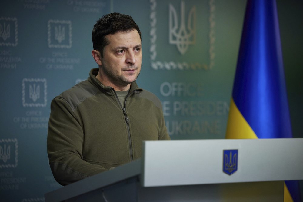 "Ky &euml;sht&euml; shanci juaj p&euml;r t&euml; jetuar&rdquo;/ Zelensky