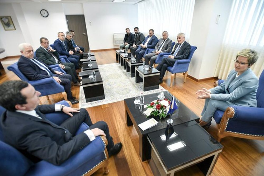Kurti takon politikan&euml;t e Lugin&euml;s s&euml; Preshev&euml;s: Po