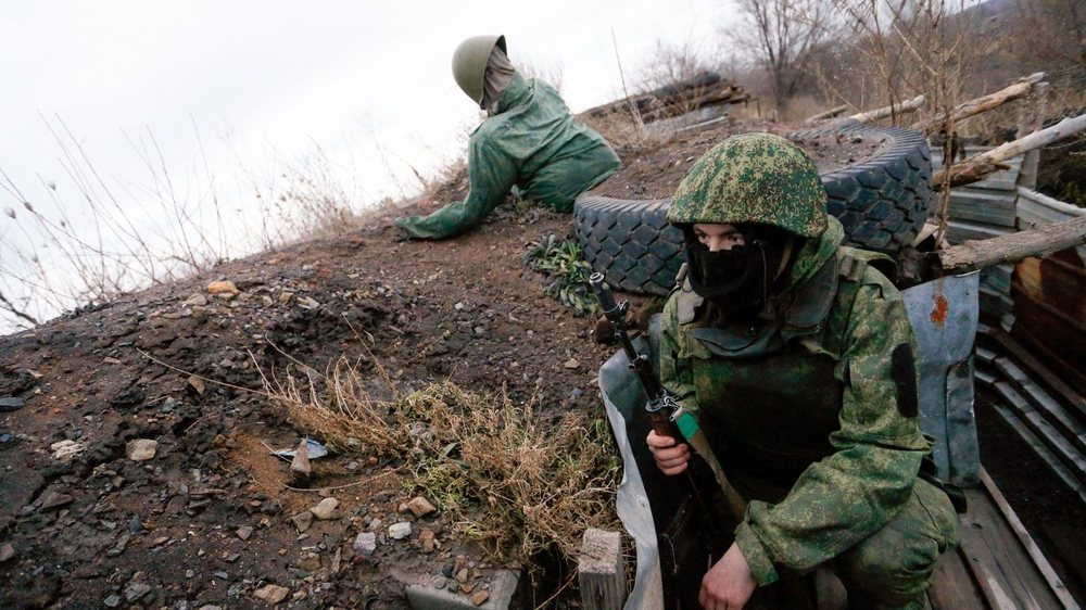 Rus&euml;t intensifikojn&euml; sulmet, nisin ofensiv&euml;n n&euml; Donetsk dhe