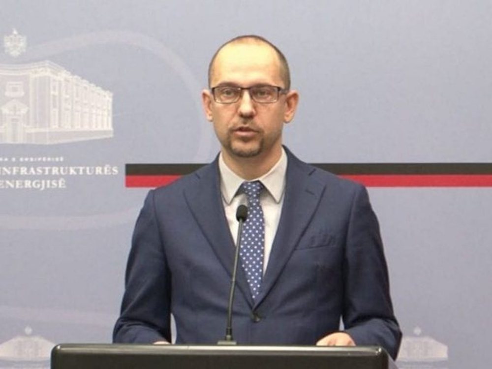 &Ccedil;udirat e kabinetit "Rama 3", zv.ministri i dyt&euml; q&euml;