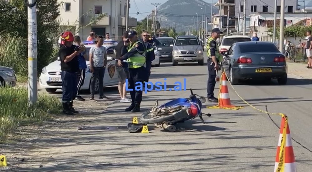 N&euml; motor p&euml;rplaset me shtyll&euml;n, humb jet&euml;n polici n&euml;