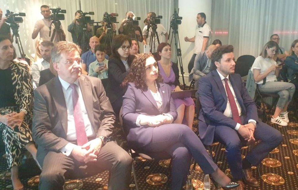 Samiti n&euml; Mal t&euml; Zi: Shtohen thirrjet p&euml;r shmangie t&euml;