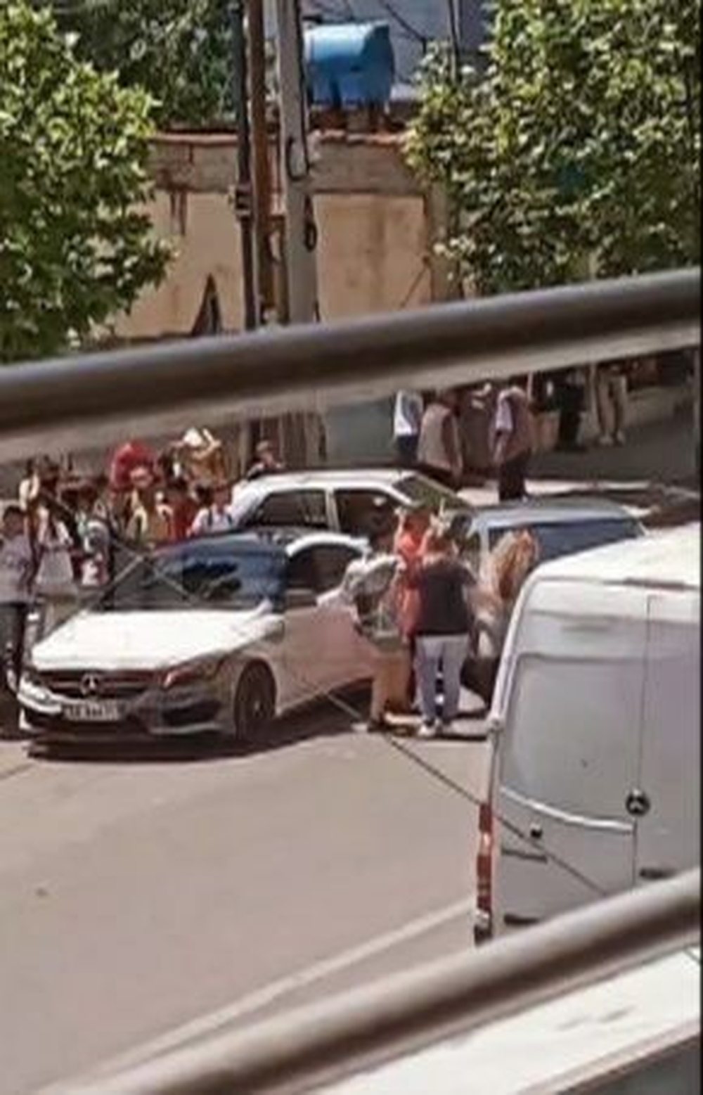 Aksident n&euml; Tiran&euml;, p&euml;rplasen 3 makina