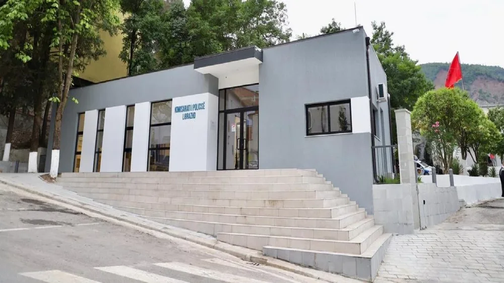 Video e tradhtis&euml; virale, policia &ccedil;on p&euml;r ndjekje penale