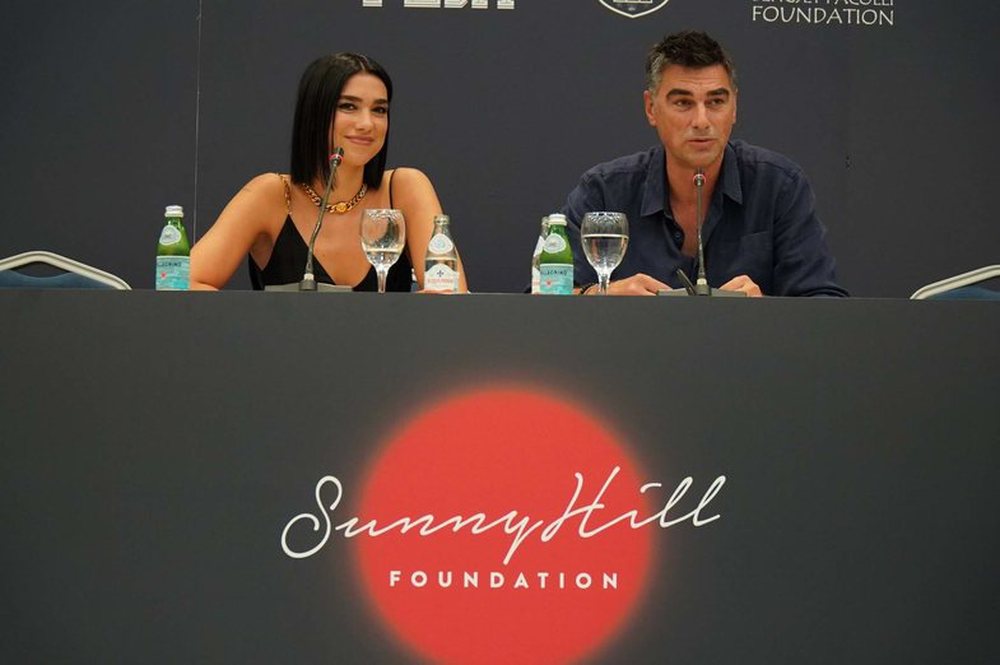 Diskutimet p&euml;r 'Sunny Hill', ngjarja pasqyrohet dhe n&euml;