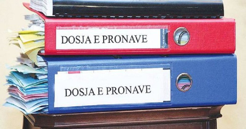 Skandali me pronat/ Prokuroria merr 2 mij&euml; dosje nga Kadastra e