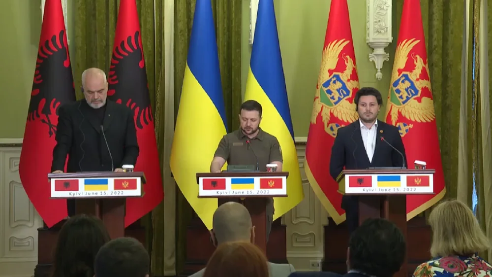 Zelensky: Shqip&euml;ria mb&euml;shtet Ukrain&euml;n n&euml; statusin si