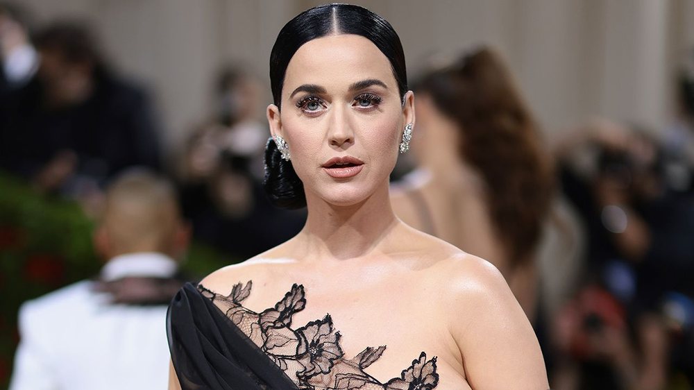 Katy Perry kritikohet pas postimit t&euml; saj p&euml;r abortin