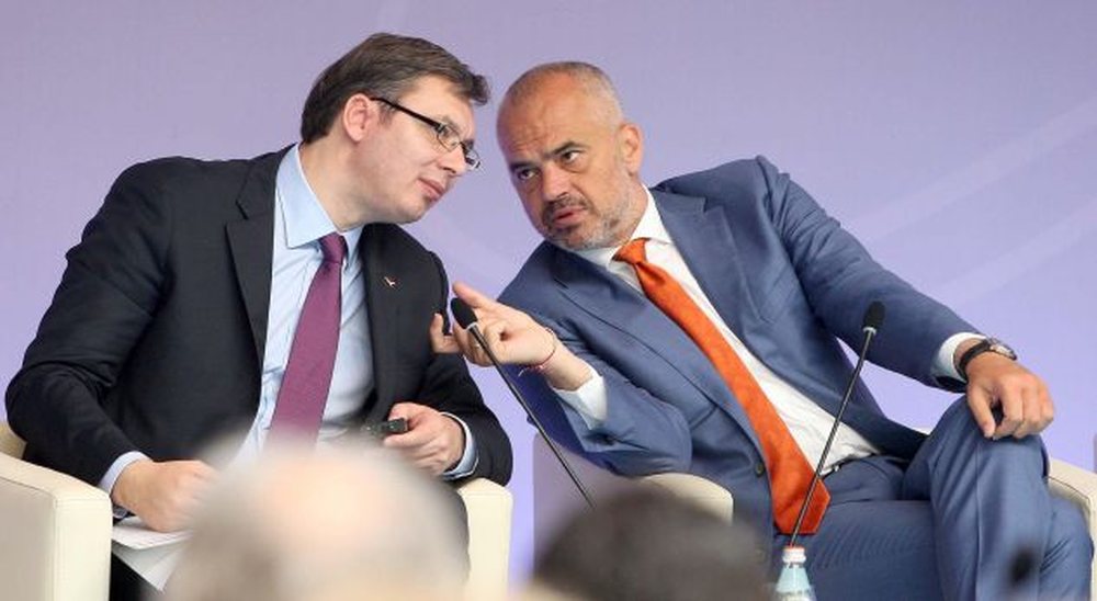 Tensionet n&euml; Kosov&euml;/ Vu&ccedil;i&ccedil;i heq mask&euml;n e Ballkanit