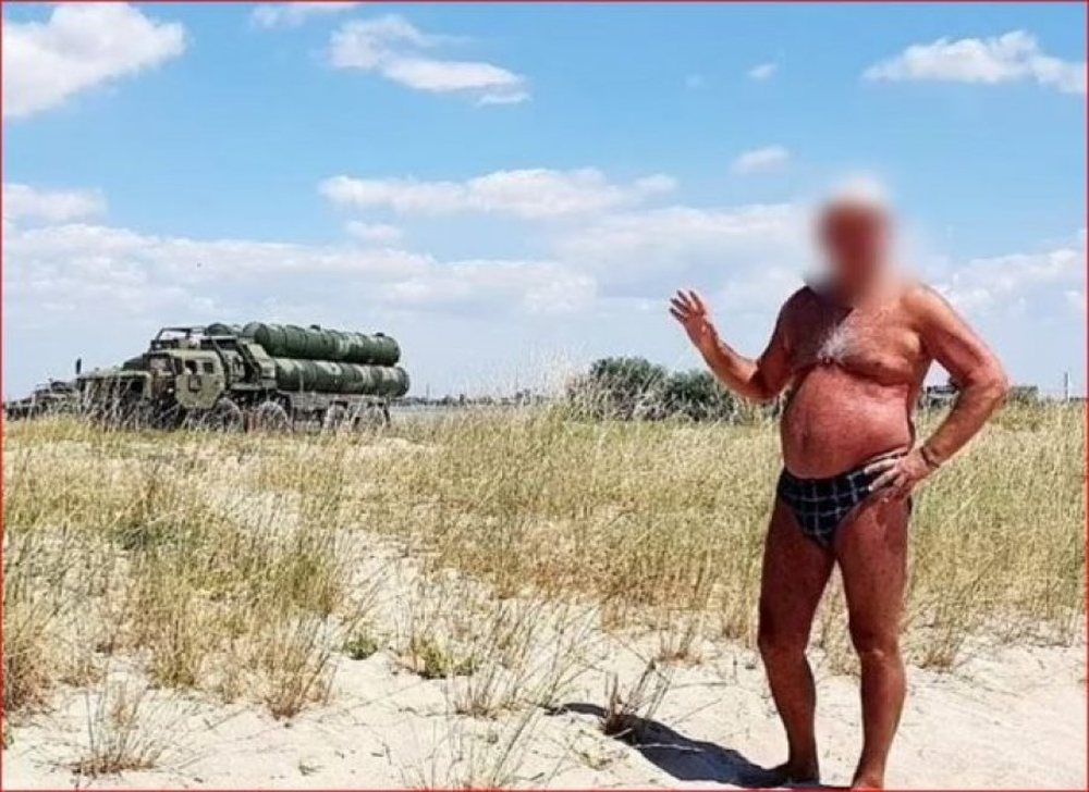 Turisti rus zbulon pa dashje baz&euml;n ushtarake n&euml; Krime