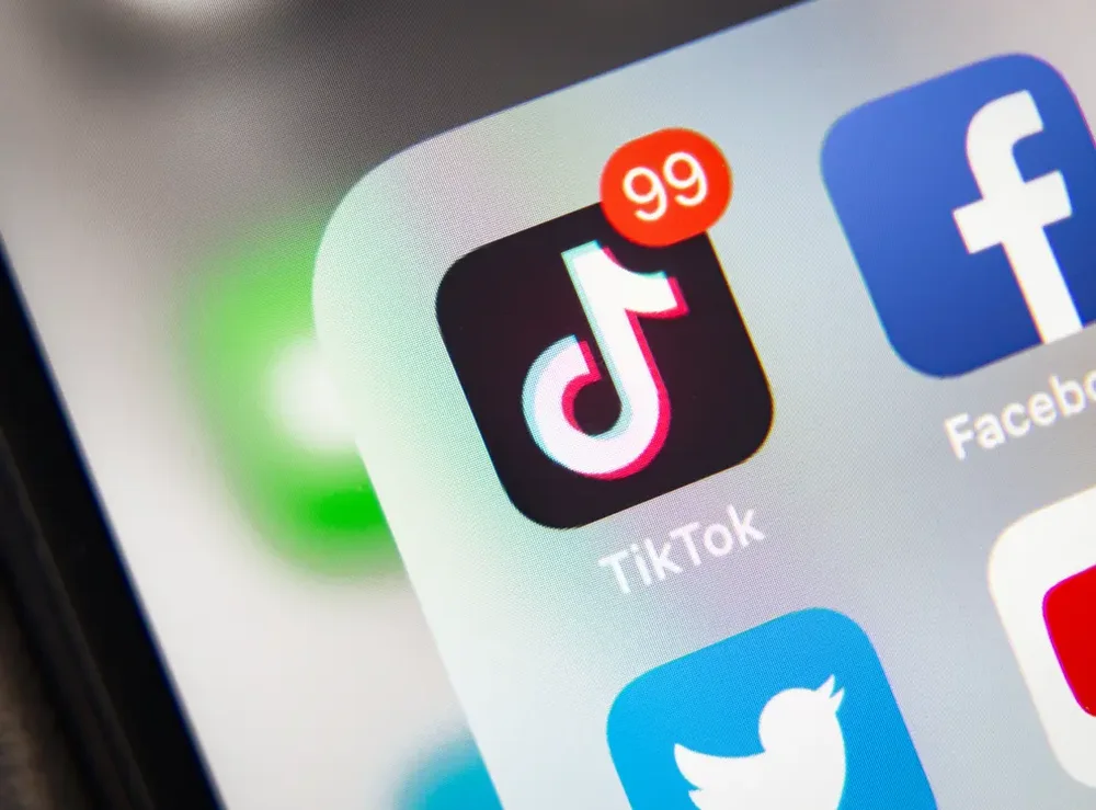 TikTok, s&euml; shpejti me nj&euml; sh&euml;rbim transmetimi muzikor