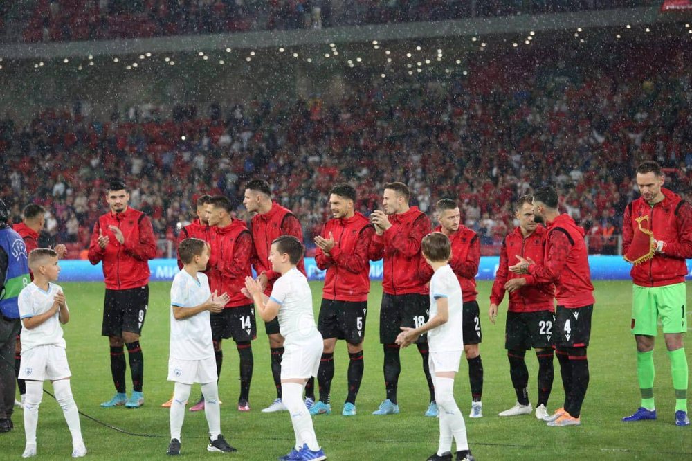 Shqip&euml;ria e paprecedent&euml; e Edy Rejas, p&euml;r her&euml; t&euml;