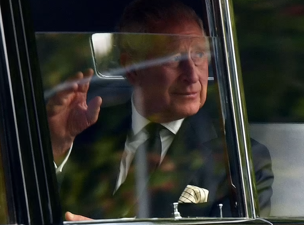 Charles me kancer/ Zbulohen skenar&euml;t se kush mund t&rsquo;ia z&euml;r&euml;