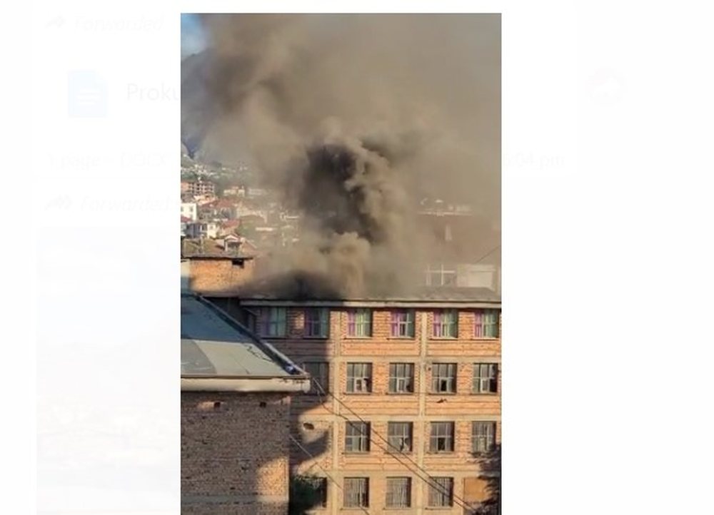 Kor&ccedil;&euml;, shp&euml;rthen n&euml; flak&euml; nj&euml; rrobaqep&euml;si