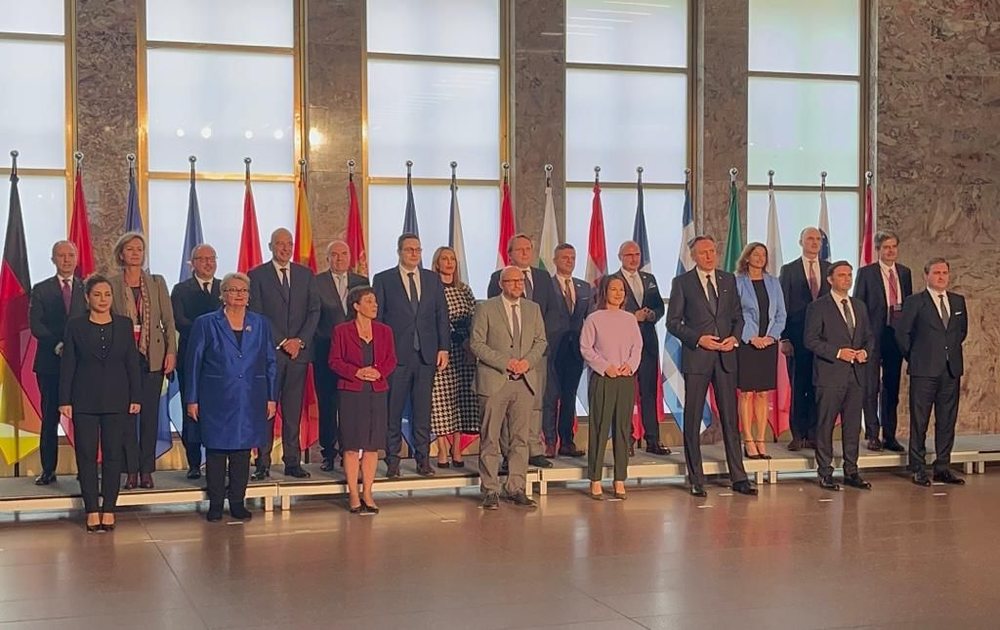 Arrihet marr&euml;veshja/ Brenda Ballkanit Per&euml;ndimor do l&euml;vizet