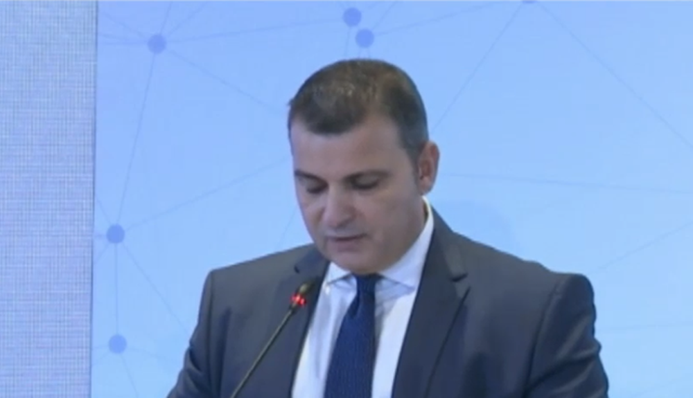 Banka e Shqip&euml;ris&euml; mban t&euml; pandryushuar norm&euml;n e interesit