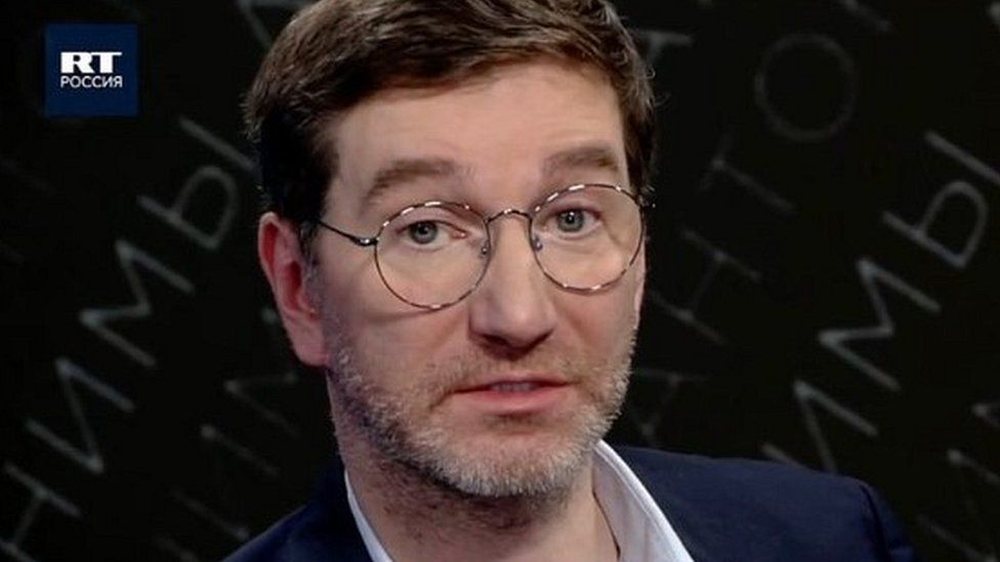 "T&euml; digjen f&euml;mij&euml;t ukrainas"/ Pezullohet prezantuesi i