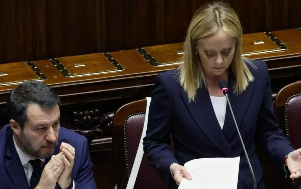 Fjalimi i par&euml; i Melonit n&euml; parlament: T&euml; ndalim emigrant&euml;t