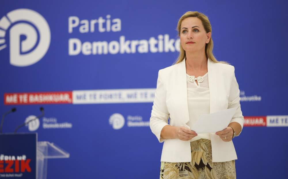 Gara p&euml;r bashkin&euml; e Tropoj&euml;s/ Mimoza Hajdarmataj synon kandidimin
