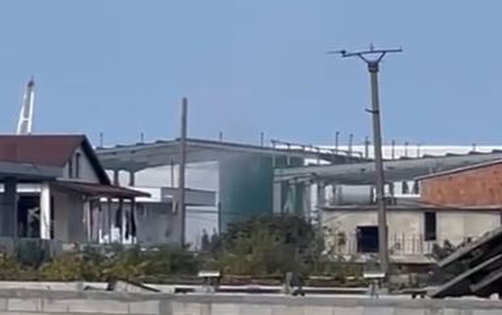 Alarm n&euml; Durr&euml;s/ Rrjedhje gazi nga cisternat n&euml; Porto Romano