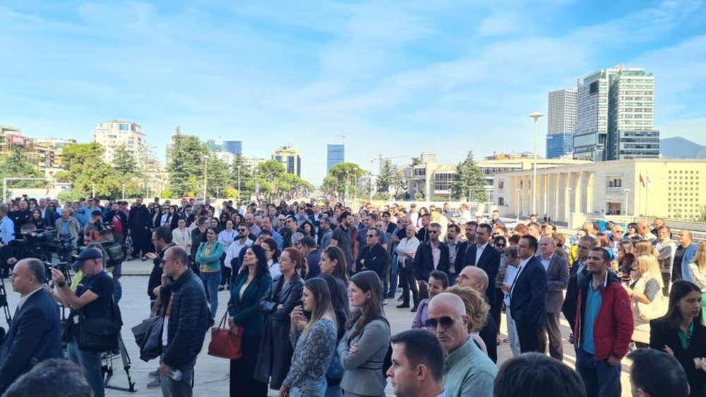 Pedagog&euml;t sot protest&euml; para Universitetit t&euml; Arteve