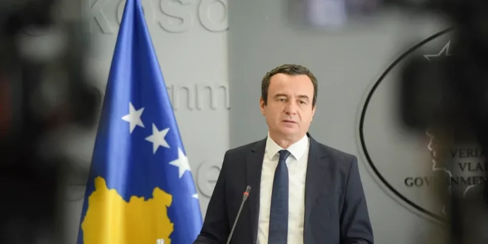 Kurti i &ldquo;bindet&rdquo; SHBA-s&euml;, shtyn me 48 or&euml; nisjen e gjobave