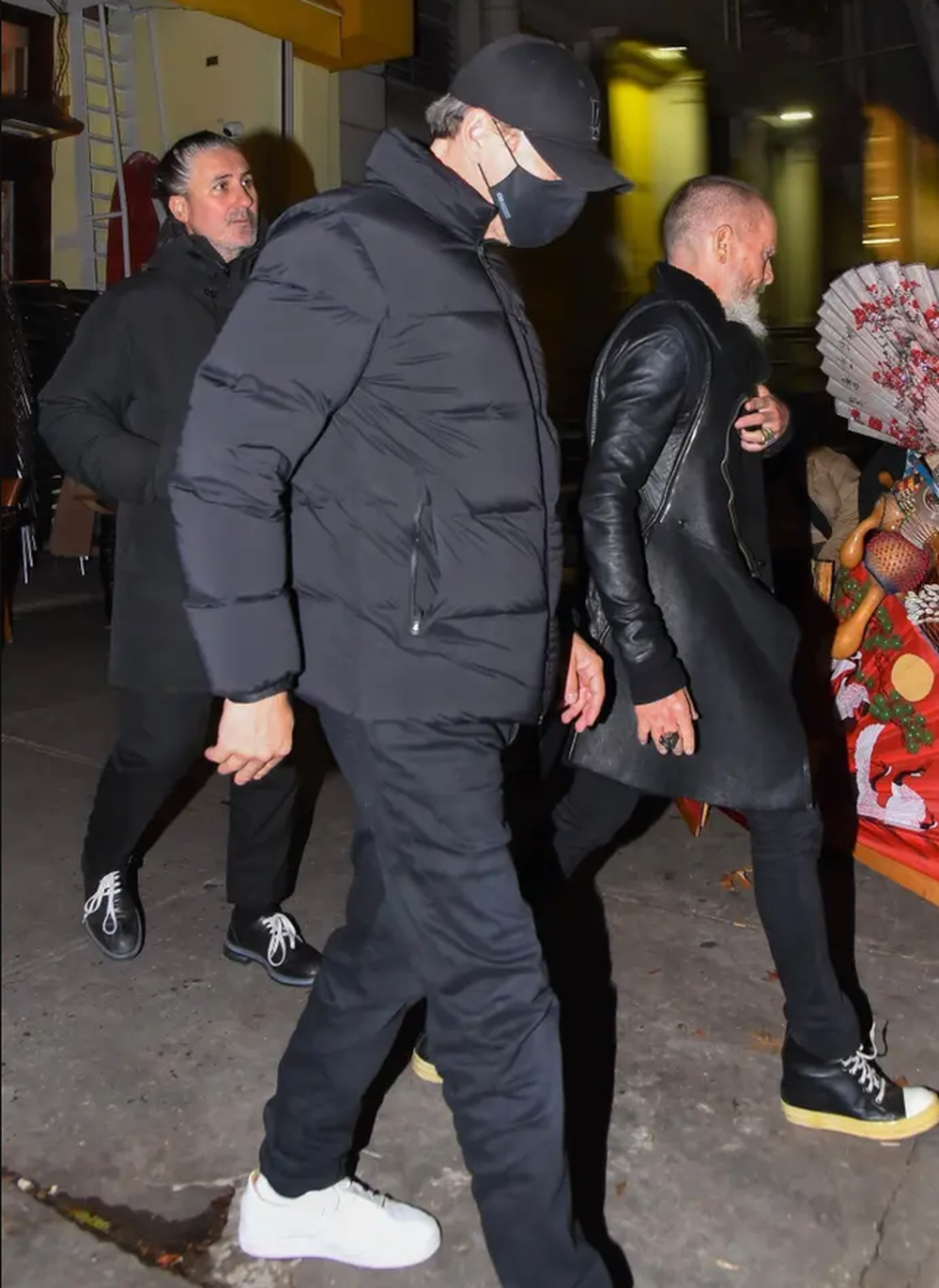 Gigi dhe DiCaprio nuk i shp&euml;tojn&euml; paparac&euml;ve