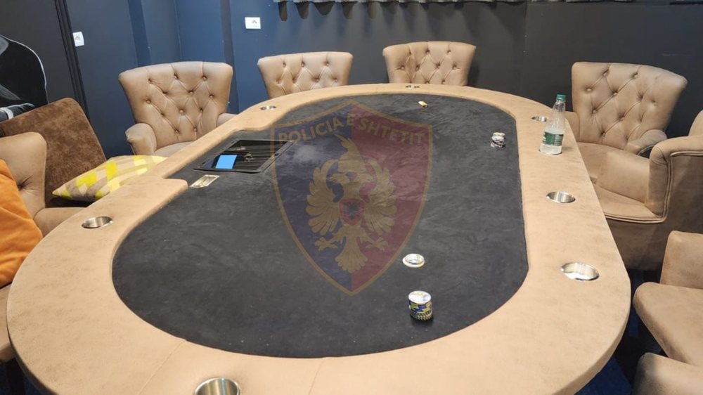 "Poker"/ Policia arreston 17 persona n&euml; Tiran&euml;