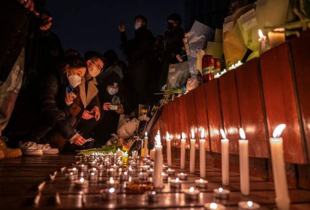 Bota solidarizohet me protestat n&euml; Kin&euml;
