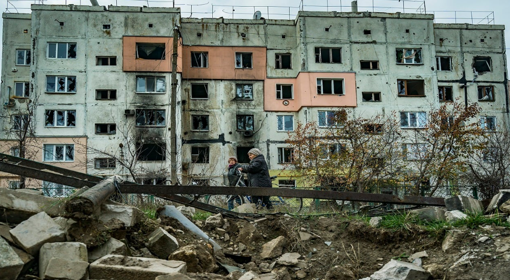 Rus&euml;t nuk i ndalin bombardimet, evakuohen pacient&euml;t e spitaleve
