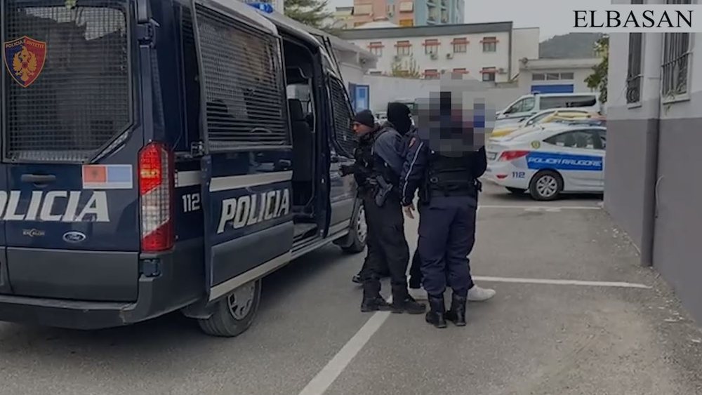 Kultivonin bim&euml; kanabisi, arrestohen 4 persona n&euml; Elbasan