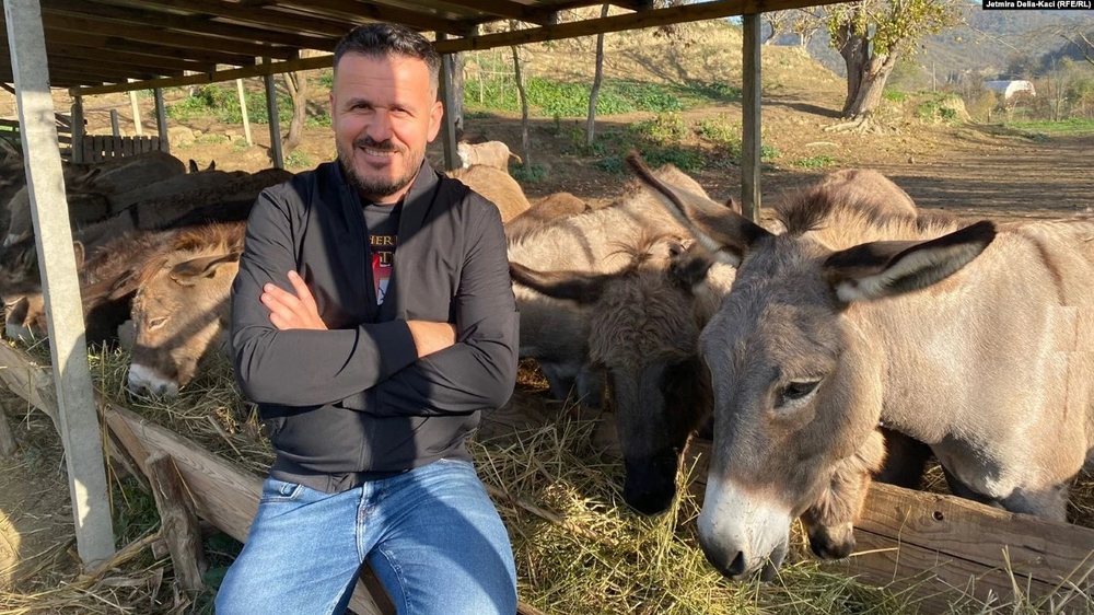 Gazetari q&euml; la Tiran&euml;n p&euml;r t'u b&euml;r&euml; fermer