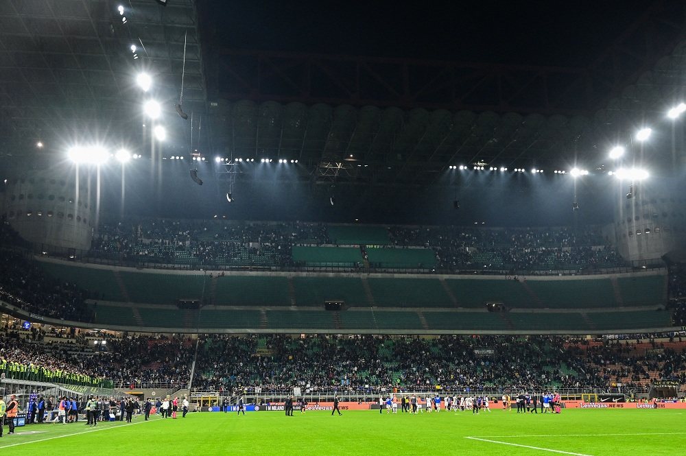 Del p&euml;rgjimi, k&euml;shtu Boiocchi k&euml;rc&euml;nonte drejtuesit e Inter: