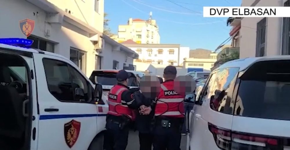 Iu kapet kanabis n&euml; banes&euml;, dy v&euml;llez&euml;r t&euml; arrestuar