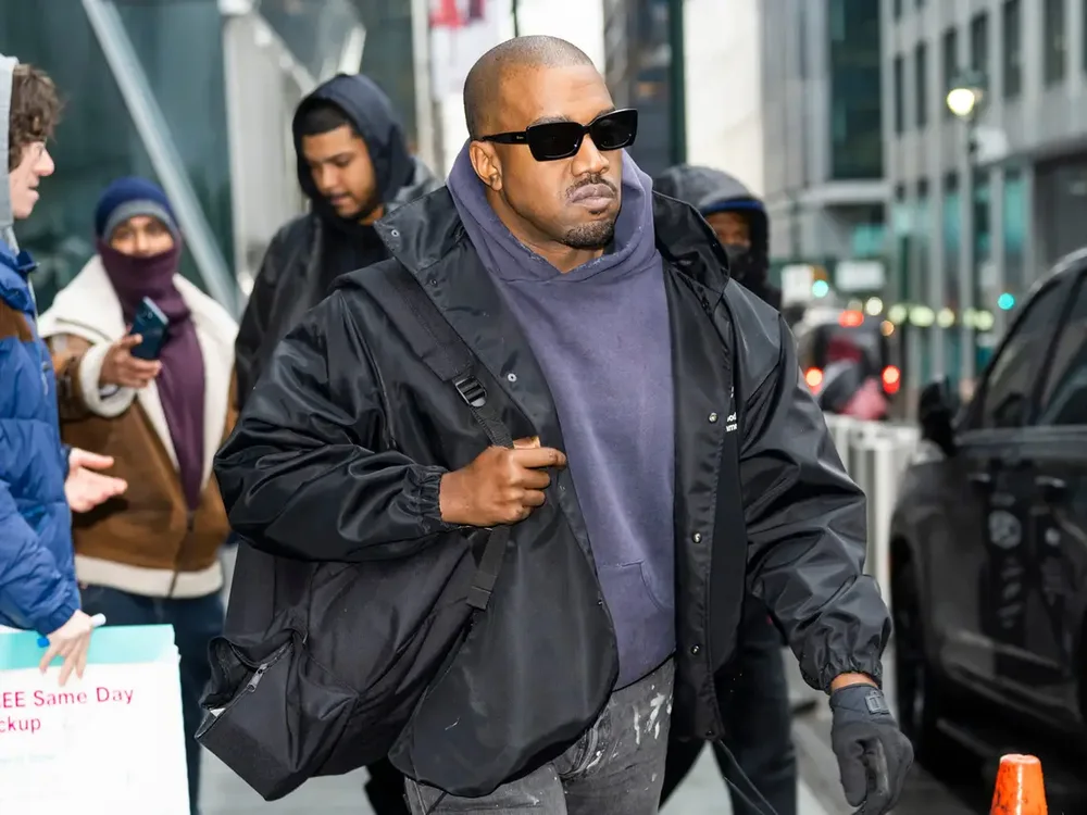 Kanye West, n&euml; telashe financiare