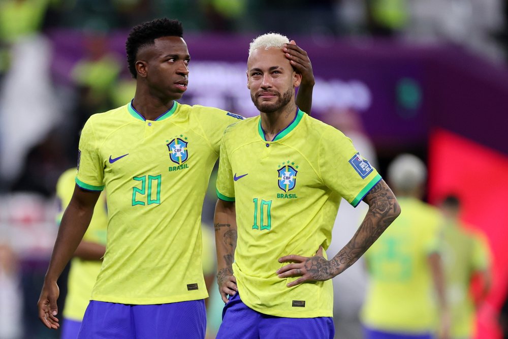FOTO/ Neymar i pangush&euml;lluesh&euml;m: d&euml;shp&euml;rimi i Brazilit, pas